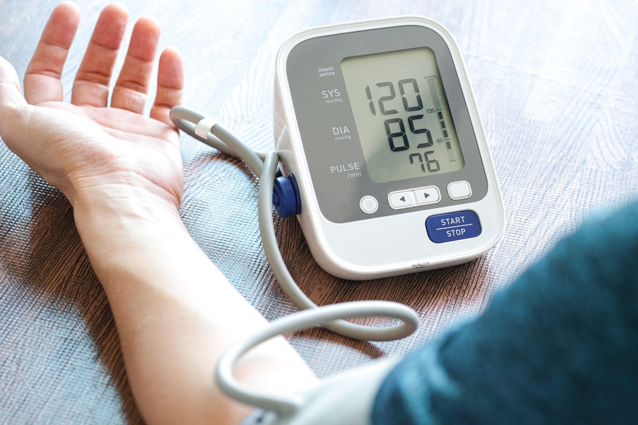 血圧が低いとどうなるの？主な症状や体に及ぼす影響を知って対策しよう