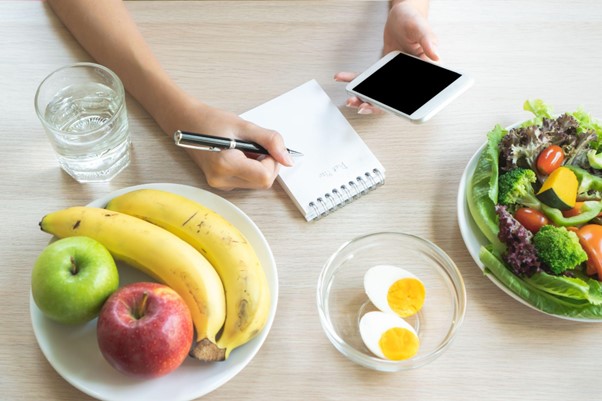 1日に必要な摂取カロリーは？計算方法や摂る目安を把握して健康的にダイエットしよう
